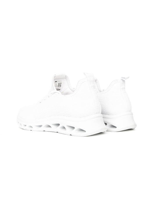 Trebedw Trainers White