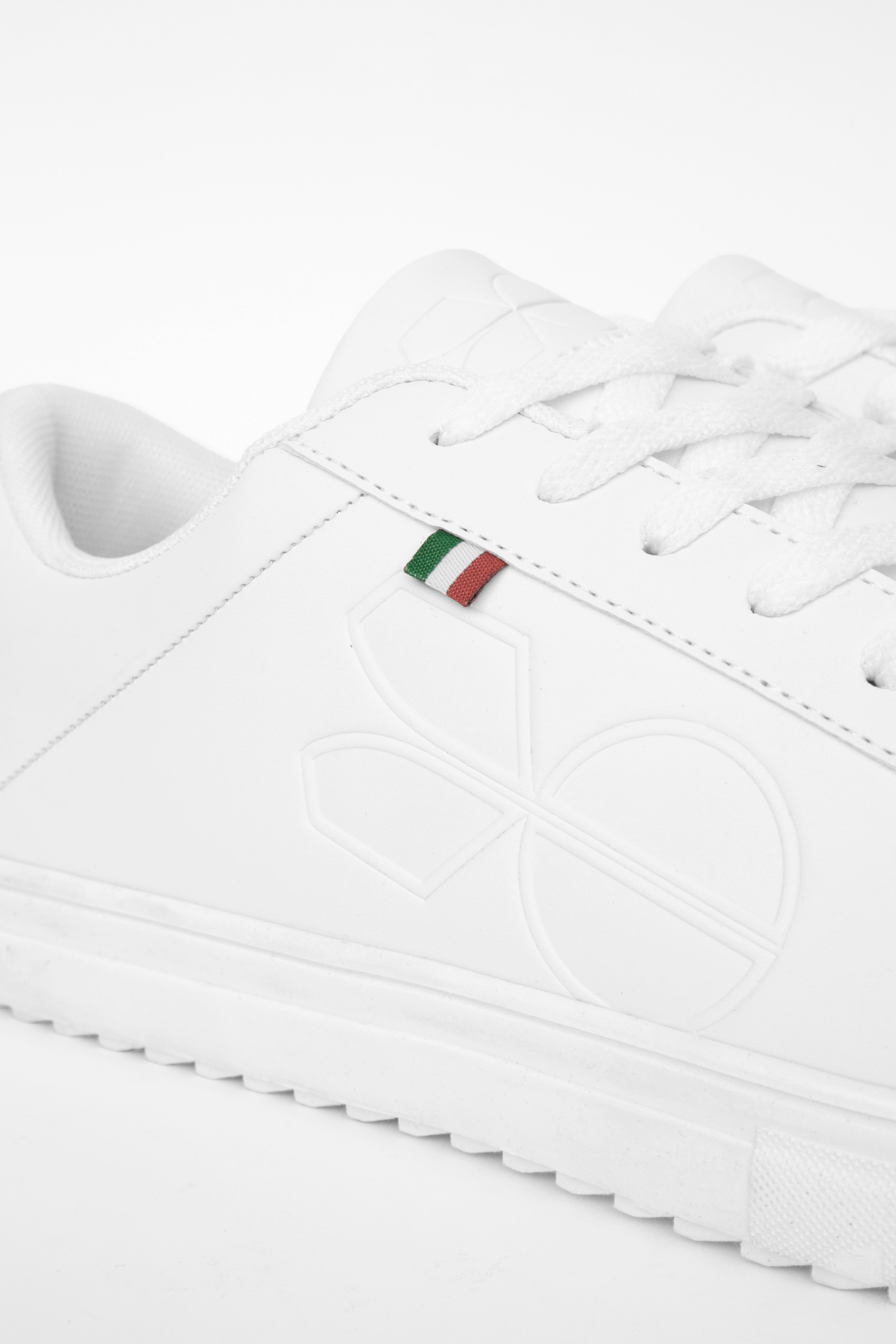 Crosshatch trainers white deals